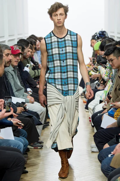 Look 39